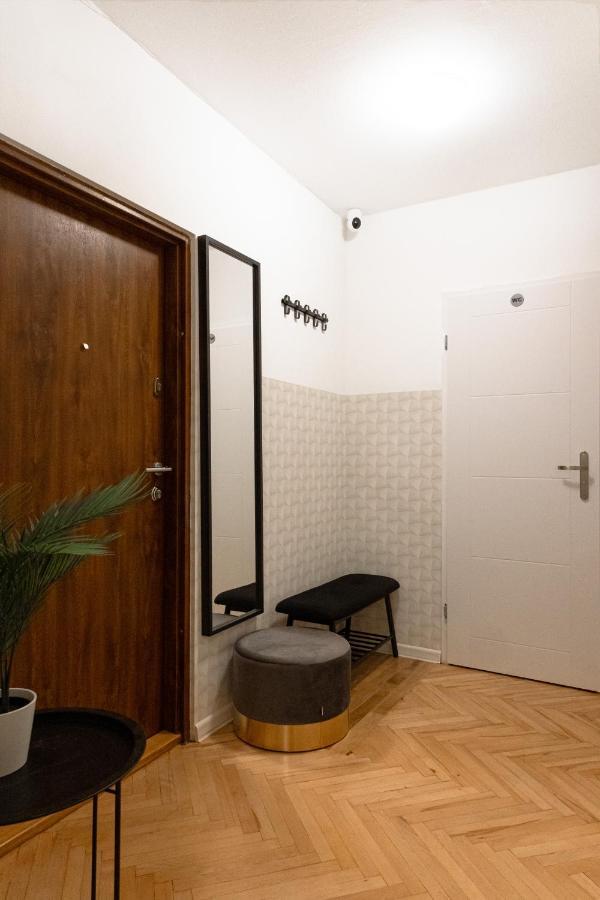 Clicktheflat Conrada Apart Rooms وارسو المظهر الخارجي الصورة